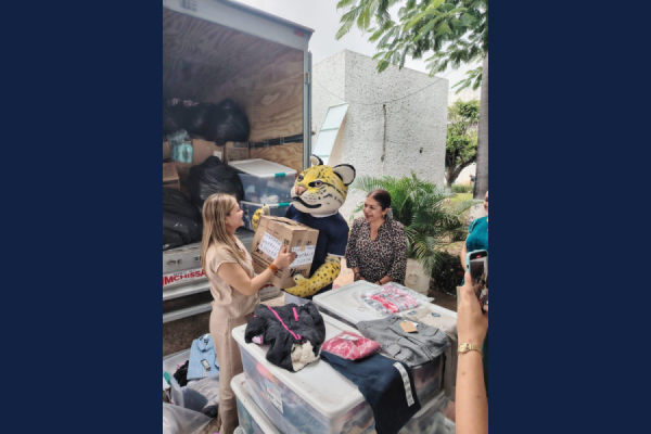 Nuestra Alma Mater entrega donativo al DIF Chiapas para apoyar a familias afectadas por intensas lluvias