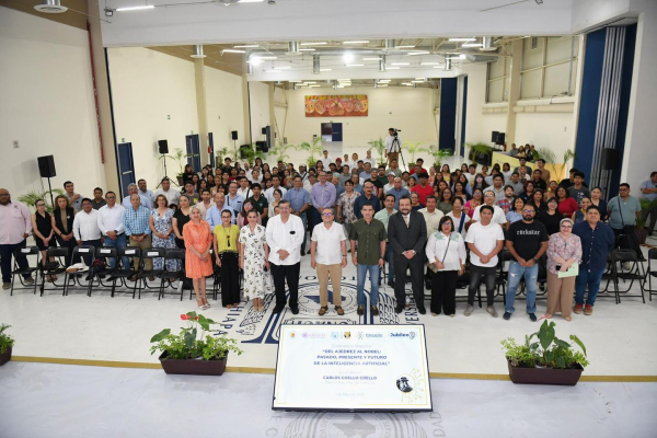 Inauguran diplomado en Periodismo asistido por IA en el marco del Día Mundial de la Libertad de Prensa