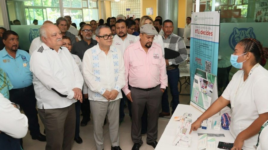 Refuerzan la atención integral a la salud con módulos universitarios en Tuxtla y Tapachula