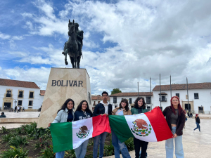 Estudiante de FCA C-I fortalece su formación académica mediante movilidad internacional en Colombia