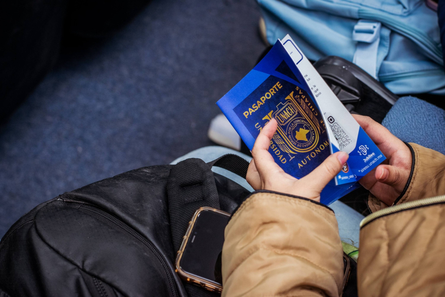 Facultad de Ciencias Sociales da la bienvenida a estudiantes de nuevo ingreso con el Pasaporte Universitario SIRESU