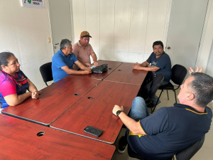 Refuerzan vínculos con transportistas para mejorar el servicio y la seguridad estudiantil en Mezcalapa