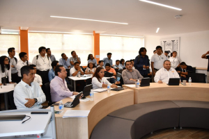 Estudiantes de la UNACH desarrollan aplicaciones innovadoras en Hackathon 2024