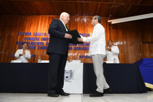 Recorre rector Oswaldo Chacón Facultades en Campus IV Tapachula
