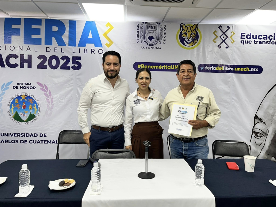 Cierra primer día de la FIL UNACH 2025 con ponencia sobre salud, ambiente y comunidad