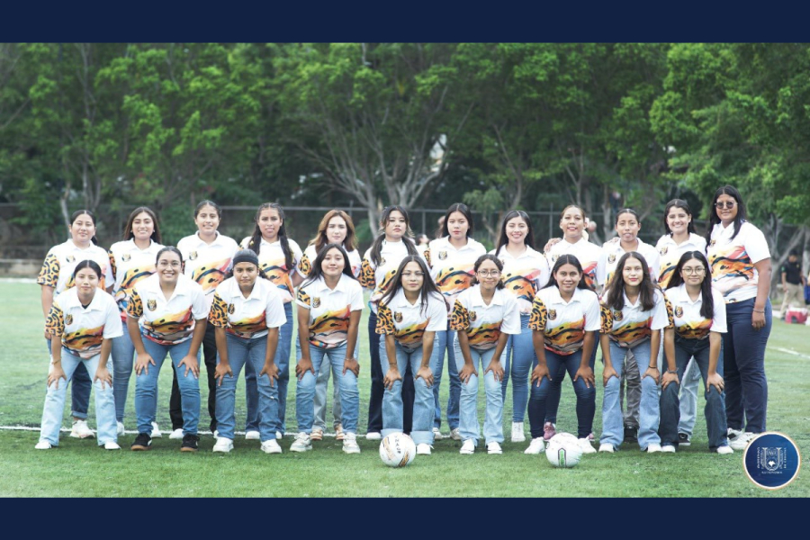 Selección Femenil de Futbol de la UNACH presenta nueva playera como símbolo de identidad y compromiso