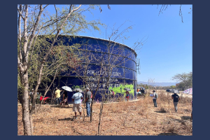 Vinculación comunitaria: Maestría en Defensa de los Derechos Humanos del CECOCISE-UNACH aborda crisis de agua en la Colonia Montecristo