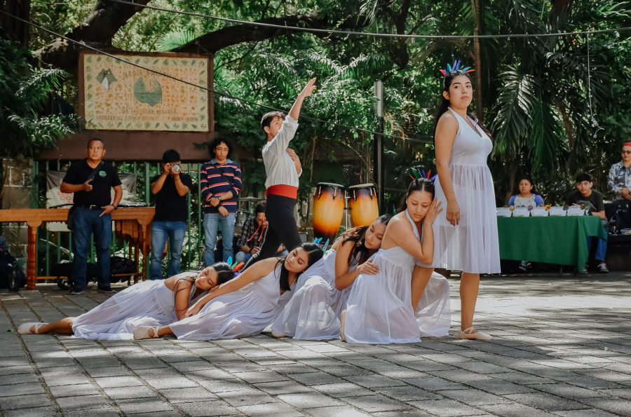 Inauguran exposición sobre humedales con coreografía estudiantil en el Jardín Botánico de Tuxtla Gutiérrez