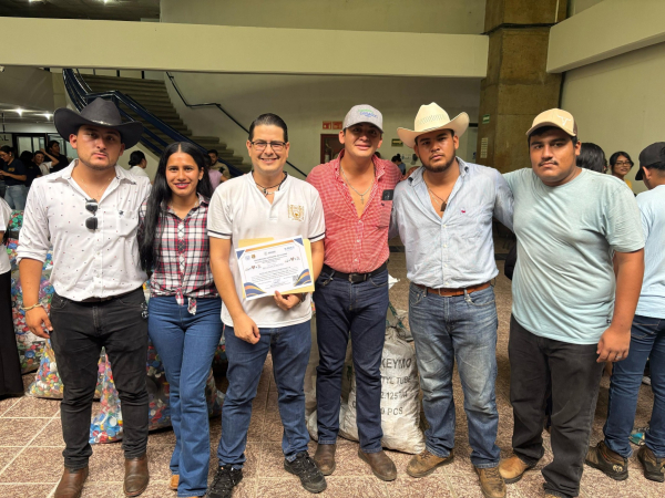 Un segundo lugar que sabe a esperanza: La Facultad de Ciencias Agrícolas en el 5° Tapatón Universitario
