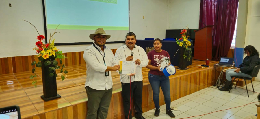 Concluye conferencia sobre procedimientos para la contención de fauna silvestre en riesgo