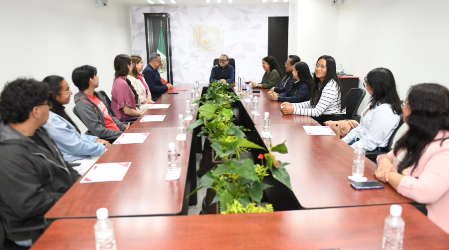 Fortalece UNACH y Banco Santander formación profesional con apoyo binacional