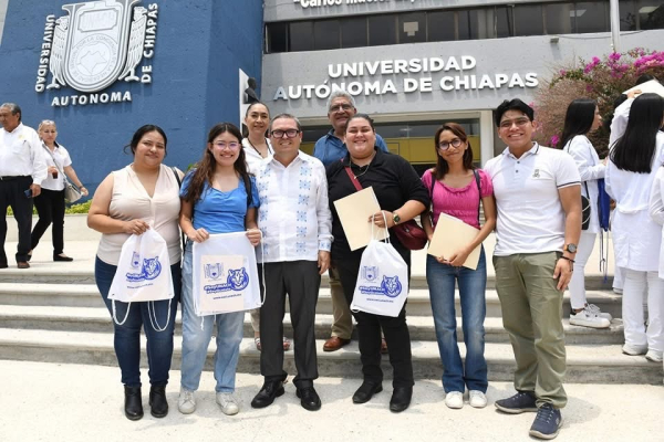 Se proyecta al futuro el desarrollo de la ciencia con las becas del Programa Delfín