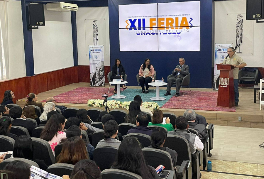 Inaugura la XII Feria Internacional del Libro UNACH 2025 sede Comitán con La epístola de Rosario Castellanos