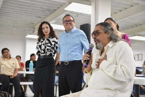El alma del flamenco en Chiapas: Diego El Cigala canta por los Comedores Universitarios