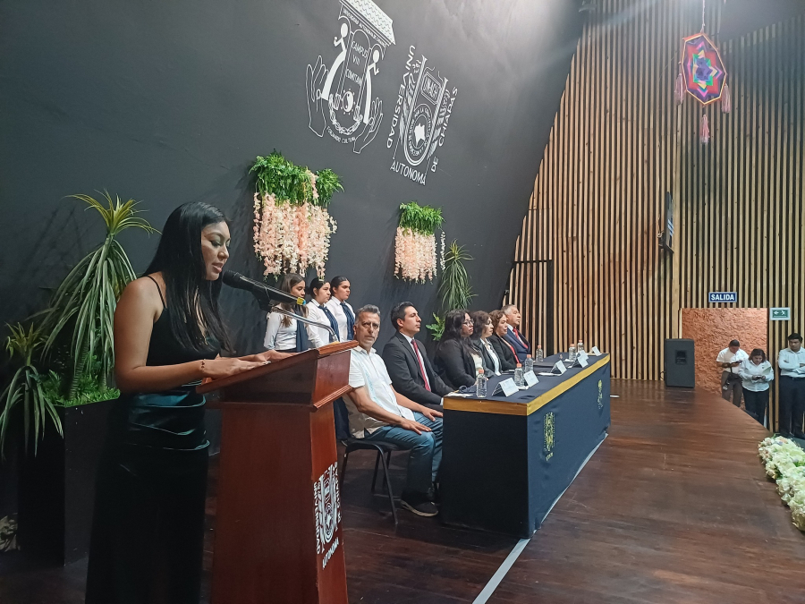 Egresa generación XXXII en la Licenciatura en Contaduría en Campus VIII-Comitán