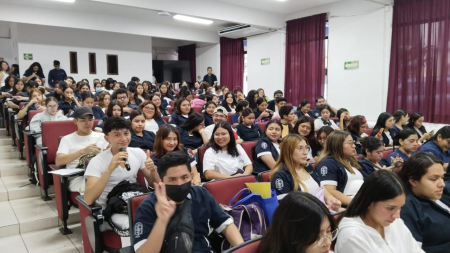 Sensibilizan sobre ciclos de violencia en Facultad de Medicina Humana UNACH