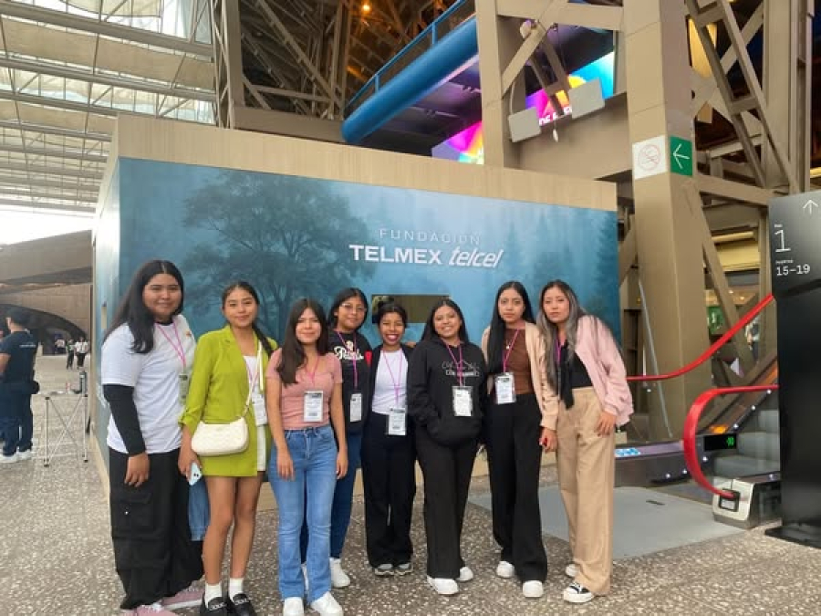 Estudiantes de la UNACH participan en México Siglo XXI 2025