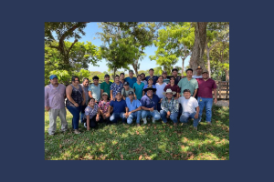 Estudiantes de Veterinaria de la UNACH realizan prácticas de diagnóstico de gestación en bovinos