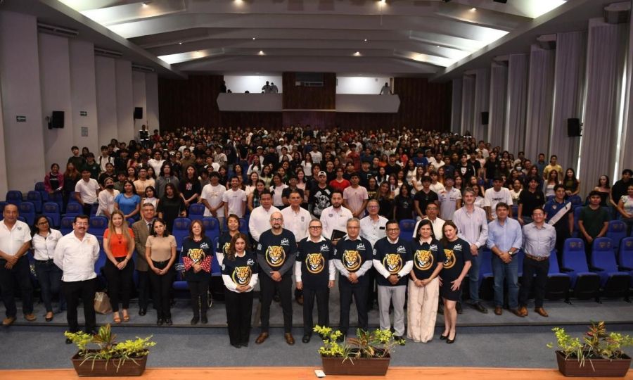 inaugura UNACH Primera Semana de la Administración