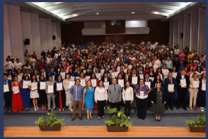 UNACH gradúa a 58 nuevos docentes de inglés para fortalecer la educación en Chiapas