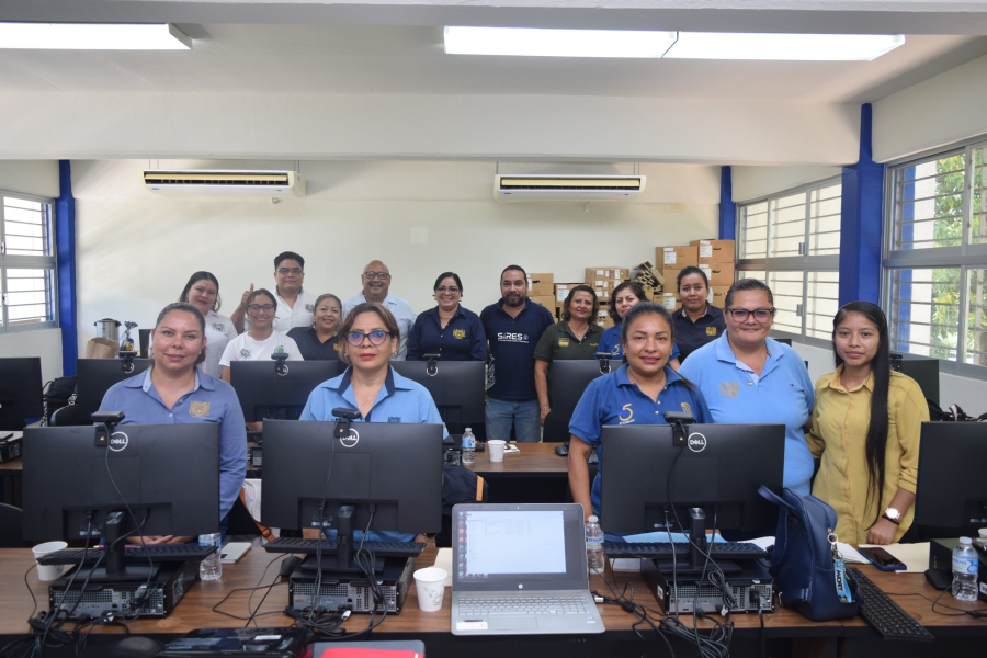 Capacita la UNACH a personal administrativo en el uso ético y estratégico de la IA