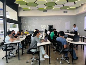 La Facultad de Negocios impulsa la formación tecnológica con curso de diseño de bases de datos