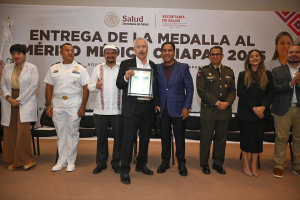 Gobierno de Chiapas distingue al exrector de la UNACH, Ángel René Estrada Arévalo, con reconocimiento a su trayectoria académica